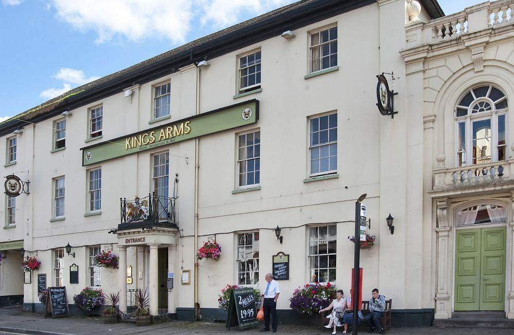 Kings Arms Hotel By Greene King Inns 웨스터햄 외부 사진