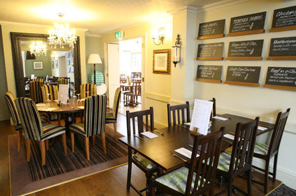 Kings Arms Hotel By Greene King Inns 웨스터햄 레스토랑 사진